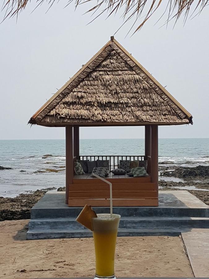 Double G Resort Anyer Bulakan Εξωτερικό φωτογραφία